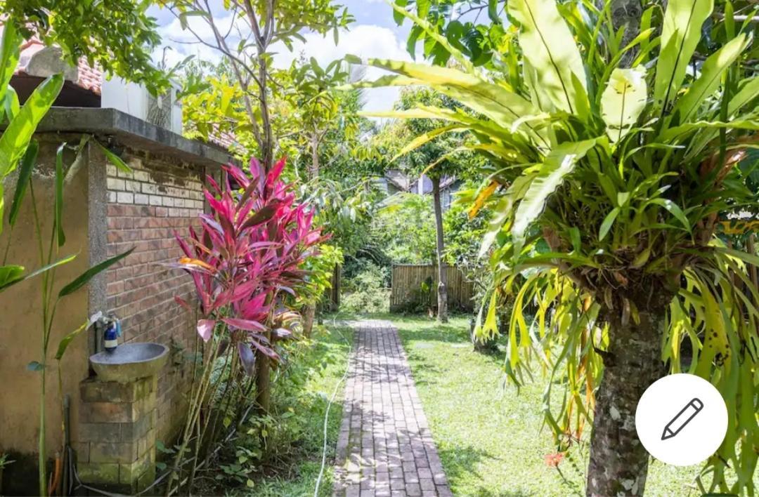 Ary House Ubud Buitenkant foto